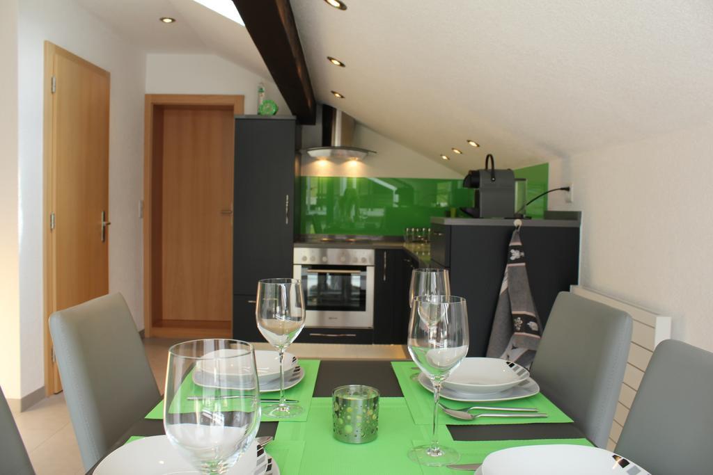 Haus Dorf 7 Apartment Saas-Grund Bagian luar foto