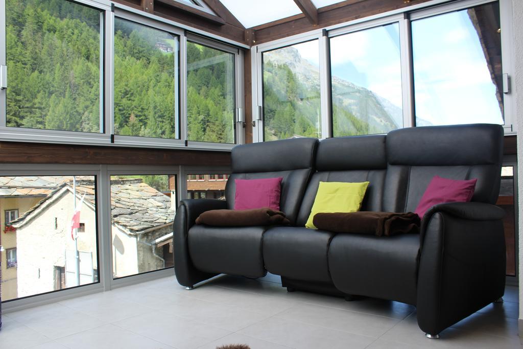 Haus Dorf 7 Apartment Saas-Grund Bagian luar foto