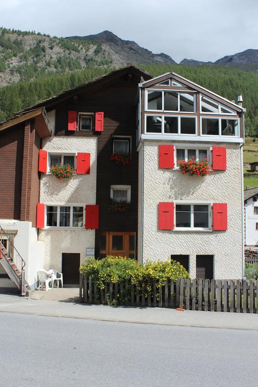 Haus Dorf 7 Apartment Saas-Grund Bagian luar foto