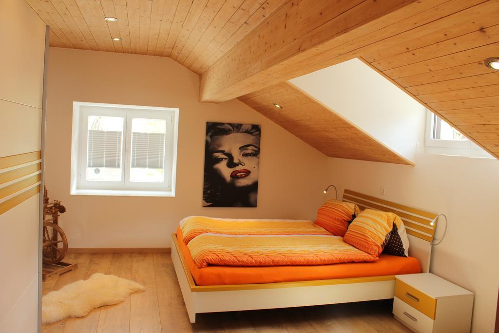 Haus Dorf 7 Apartment Saas-Grund Bagian luar foto